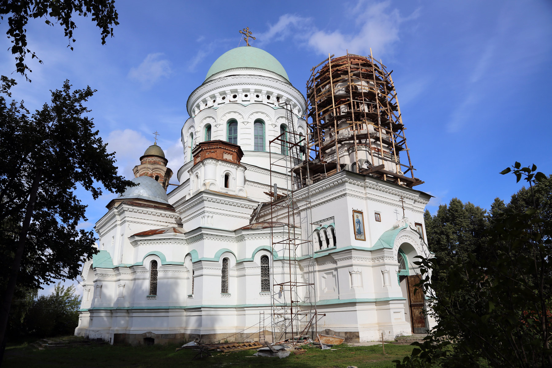 Нижняя Салда (Nizhnyaya Salda)